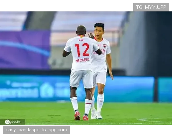 托蒂高位逼抢如何撕开防线并重塑其低位核心角色